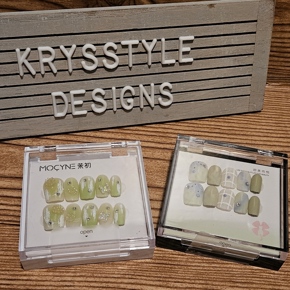 MOCYNE Nails Pre-Designed Press-On Nail Set